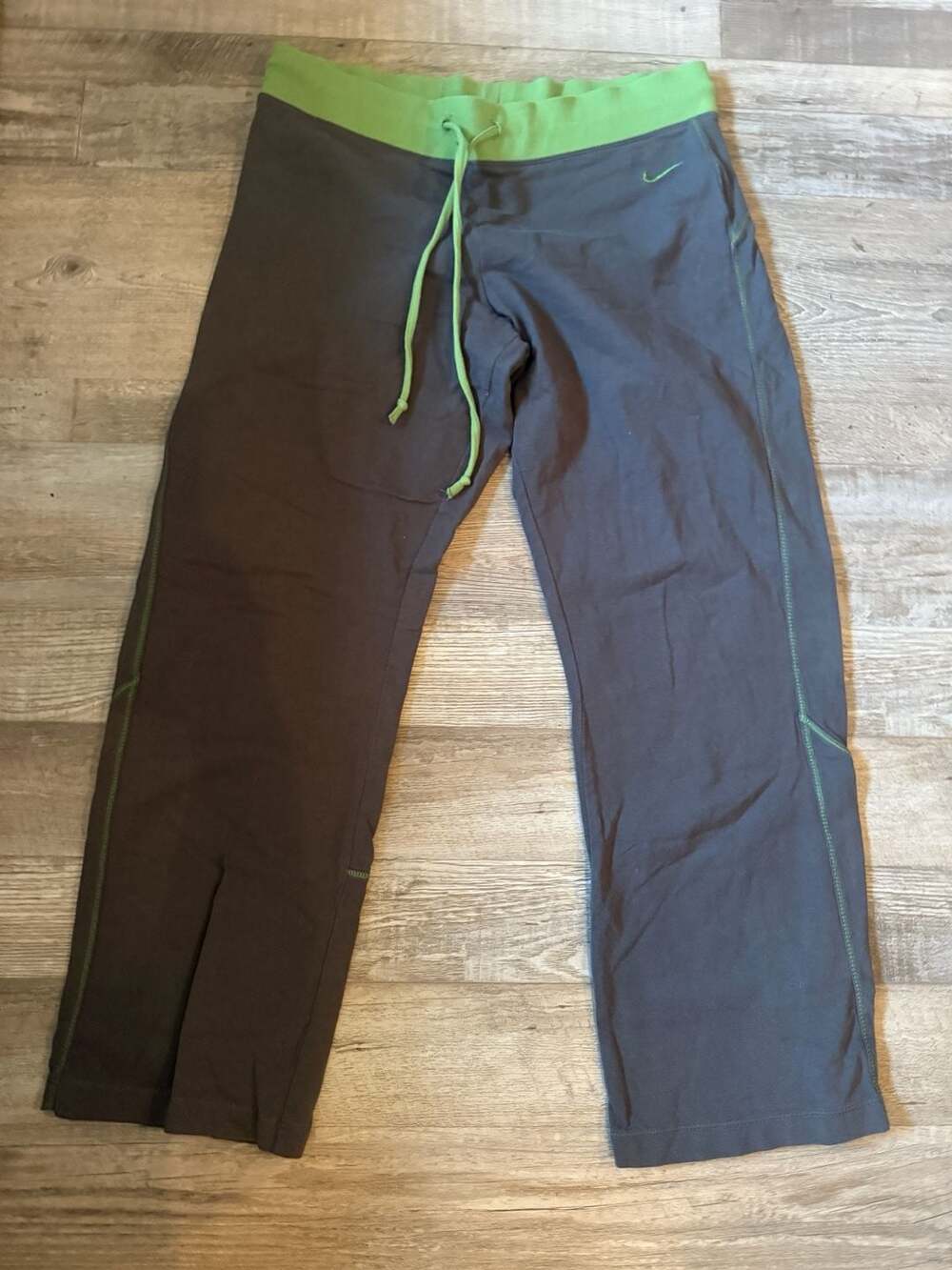 Nike Gray and Lime Green Contrast Waistband Drawstring Athletic Lounge Pants